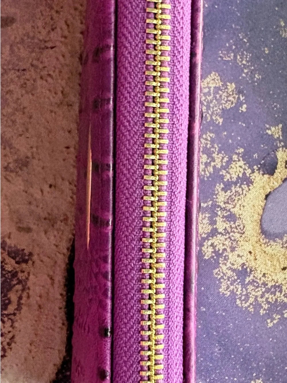 Le Miel Vibrant Purple Textured Zip-Around Wallet with Gold Accent NEW